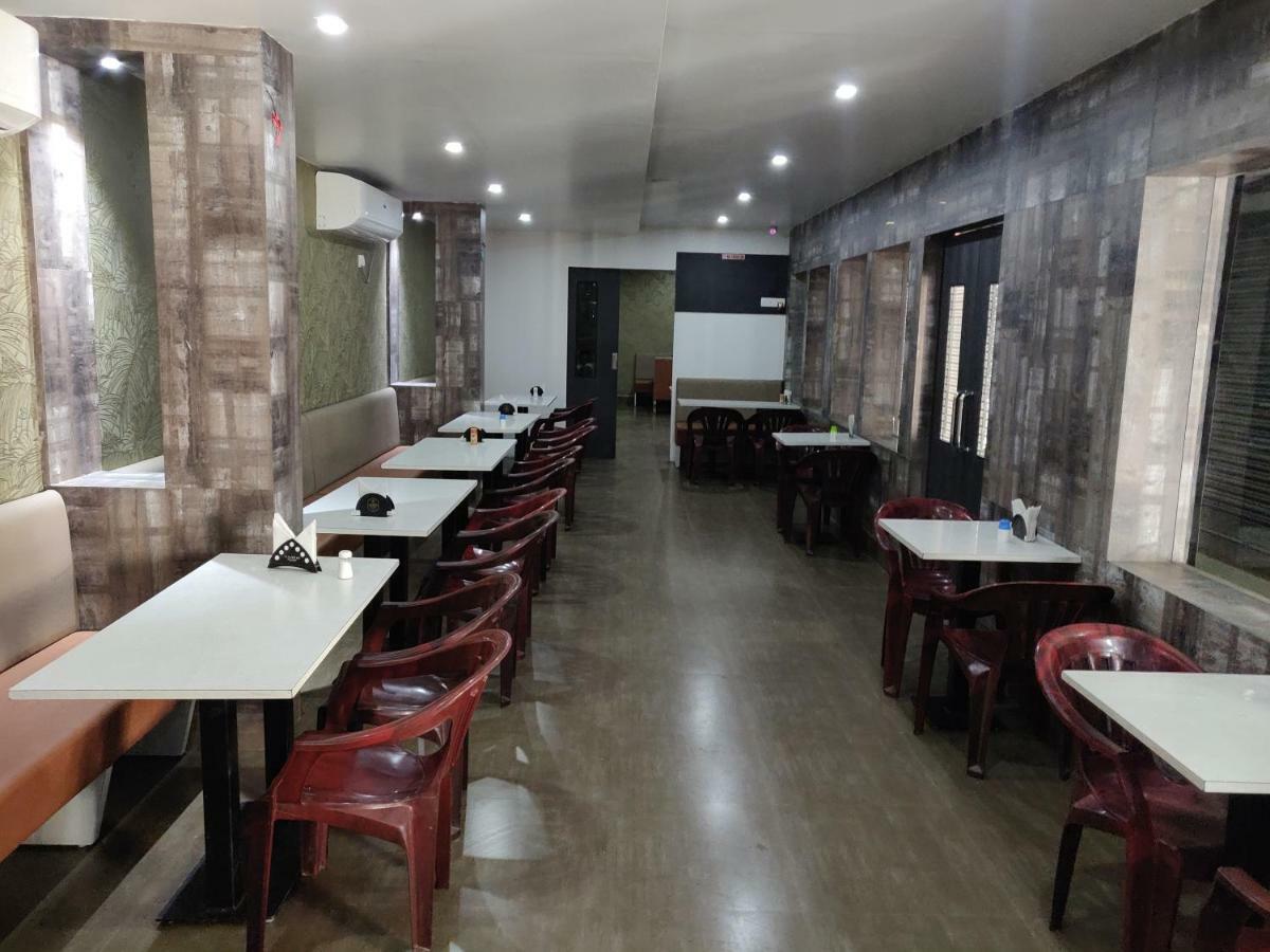 Hotel Jagat Siliguri Bagian luar foto